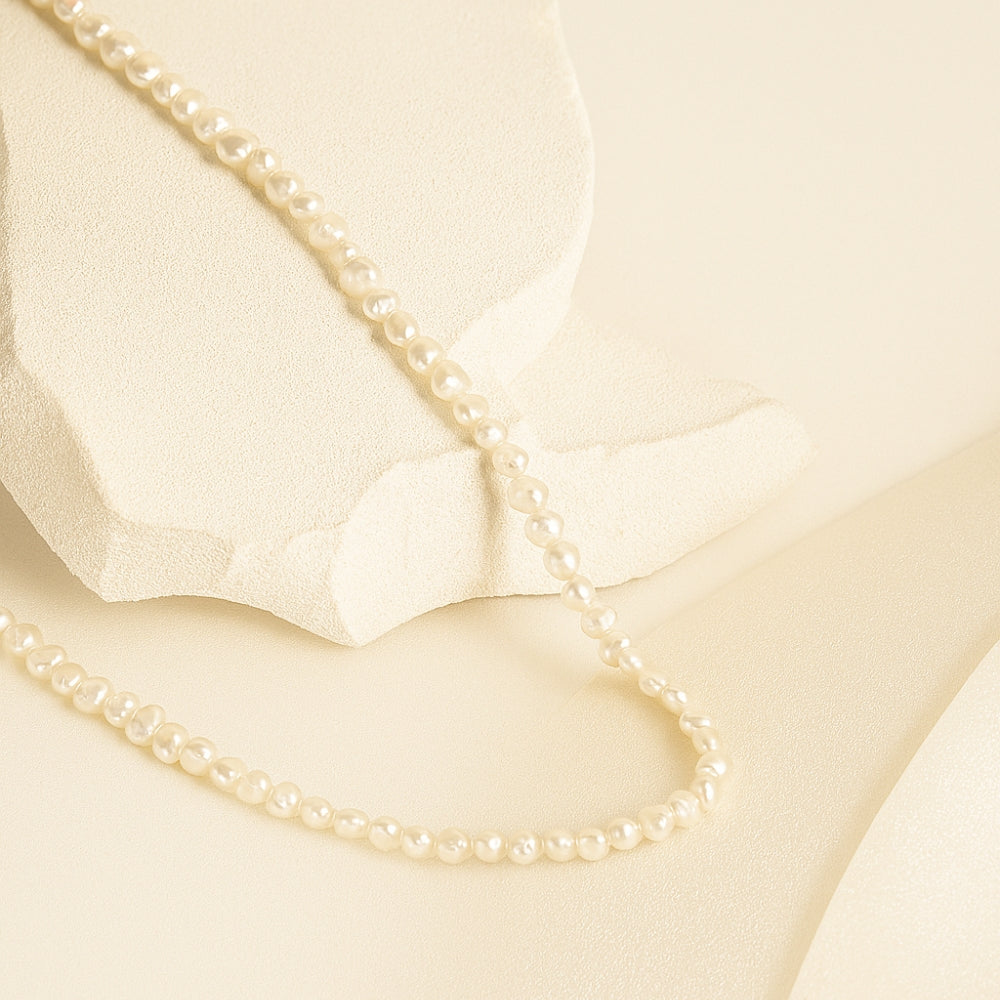 Pherusa Collier